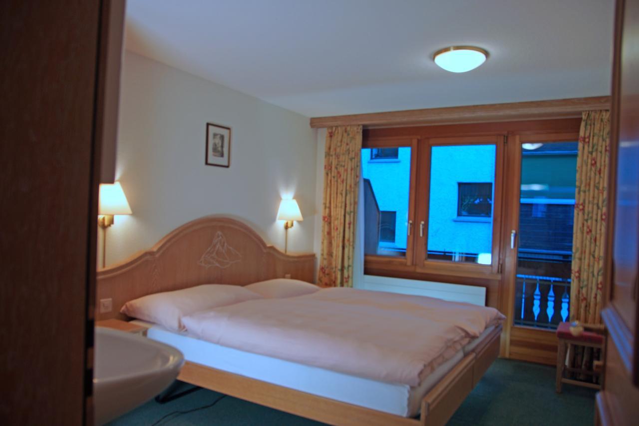 Appartements Zermatt Paradies Chambre photo